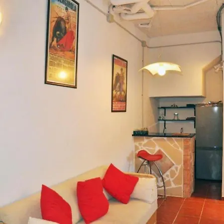 5 Bedroom To Rent In La Sierrezuela, Mijas Villa Málaga